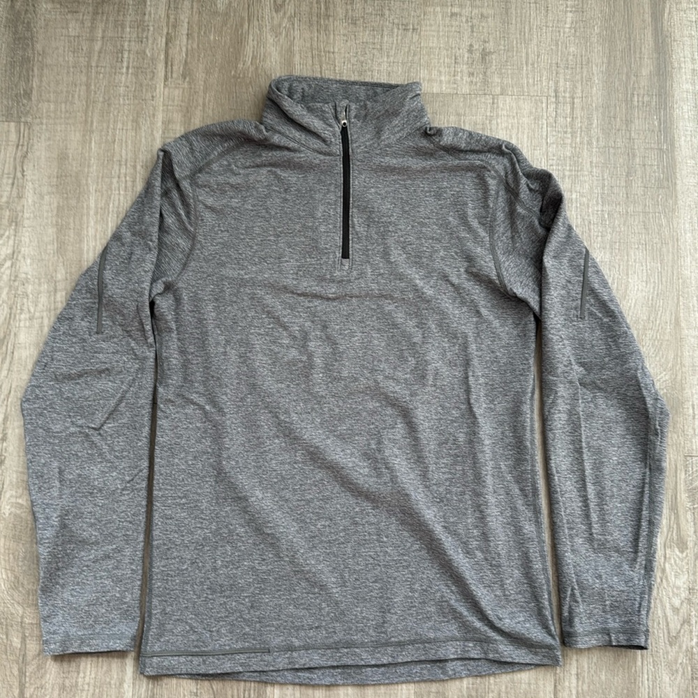 NWOT Size M lululemon gray athletic pullover